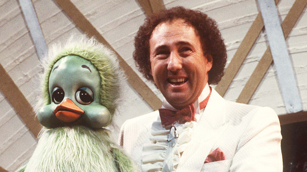 Keith Harris, Orville ventriloquist, dies aged 67 Channel 4 News